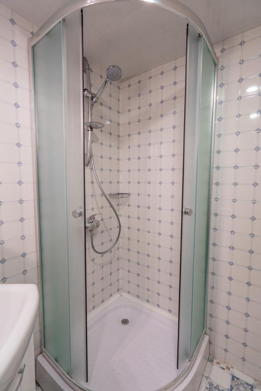 Mini Hotel On Aghmashenebeli Ave Tbilisi Zewnętrze zdjęcie